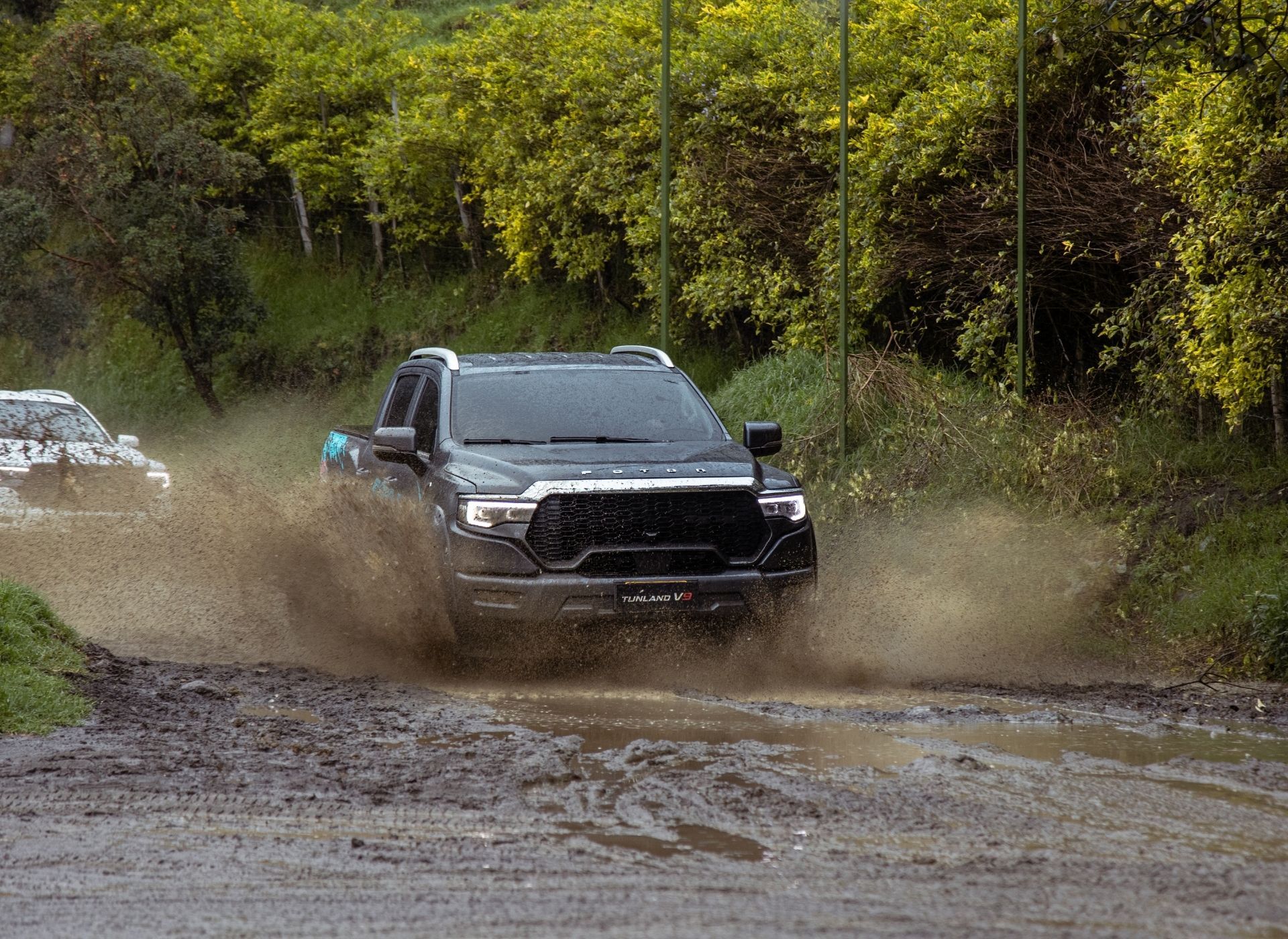 offroad elektryczny pickup FOTON tunland v9